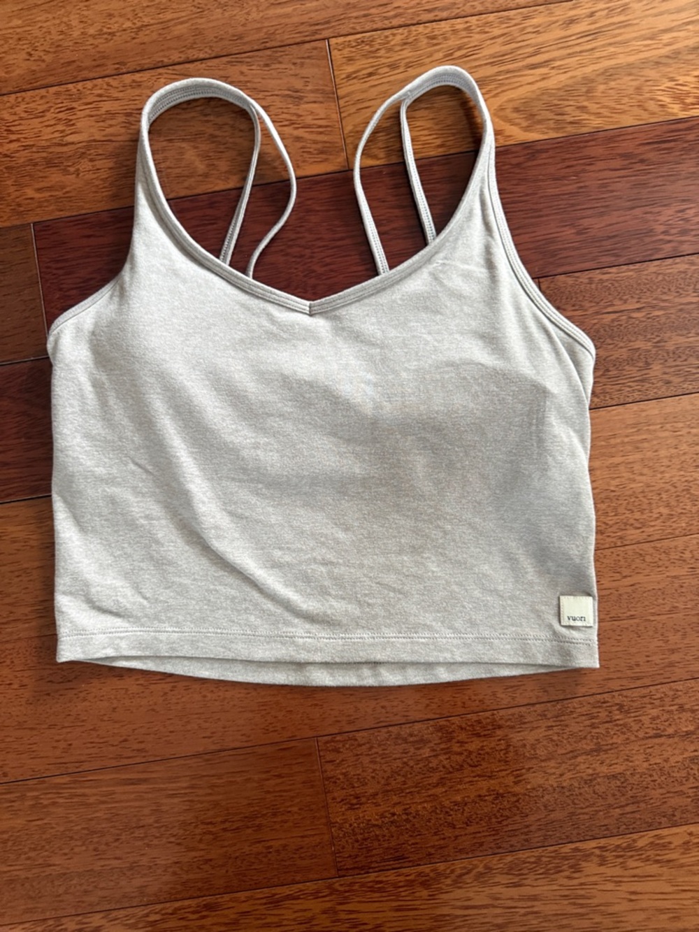 Vuori Light Heather Strappy Cropped performance Top